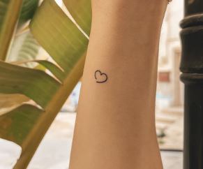 Tatuaggio Semipermanente  Raffinatezza sulla Pelle